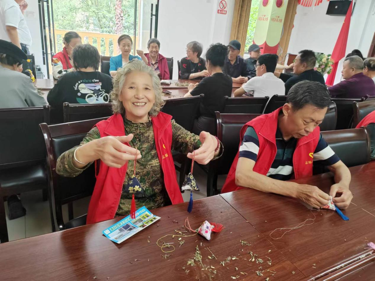 以紅色文化為魂,共建和諧美好家園 以紅色文化為魂,共建和諧美好家園
